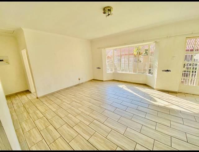 2 BEDROOM TOWNHOUSE FOR SALE IN NORKEM PARK